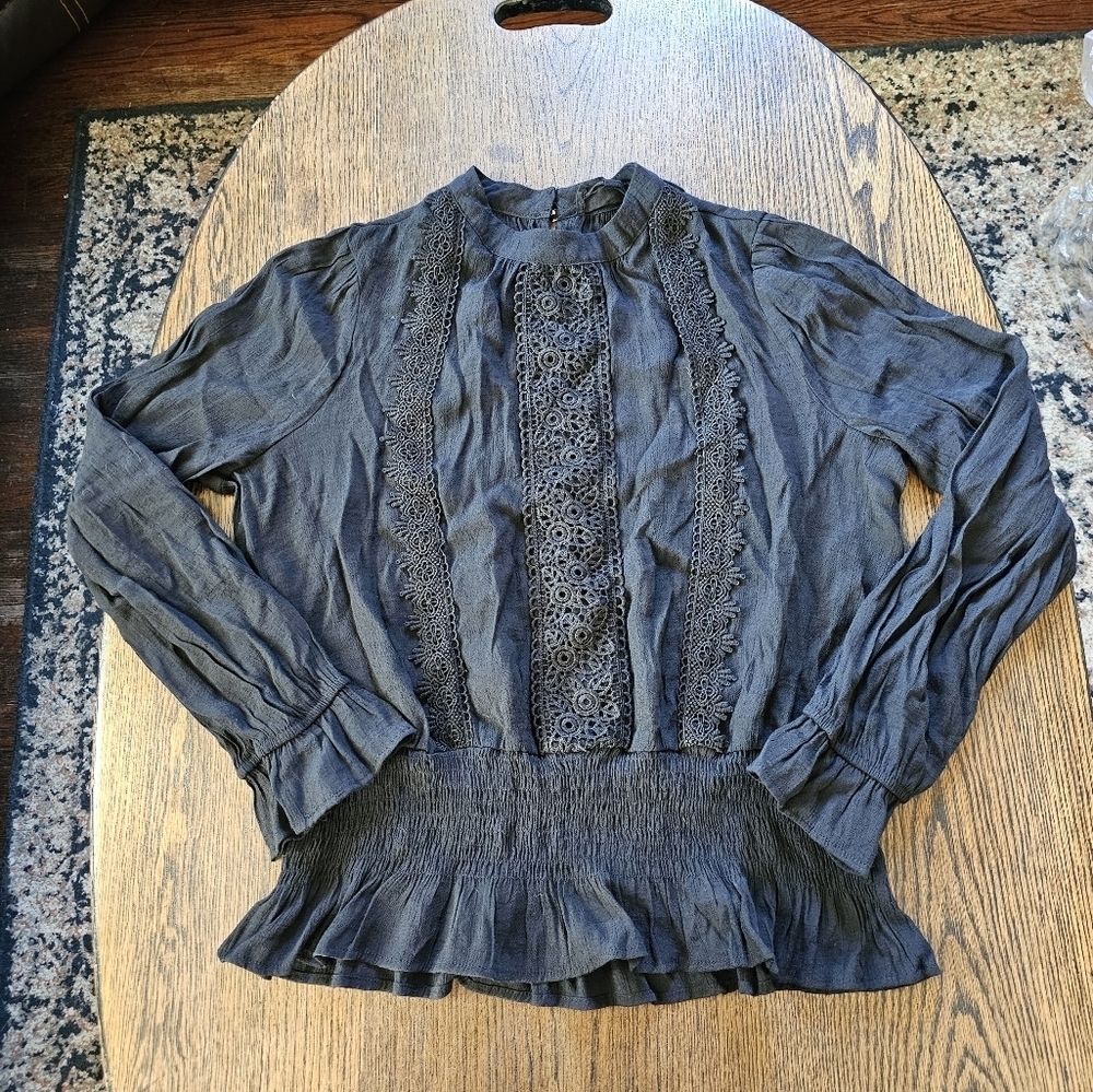 Sweet Wanderer Black Blouse Bishop Cuffed Sleeve Woman’s Size XL Elastic Waist